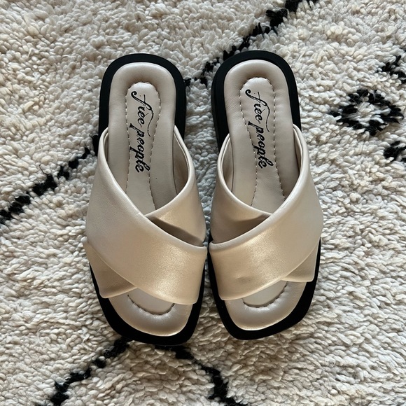 Free People leather sandals - Picture 3 of 6